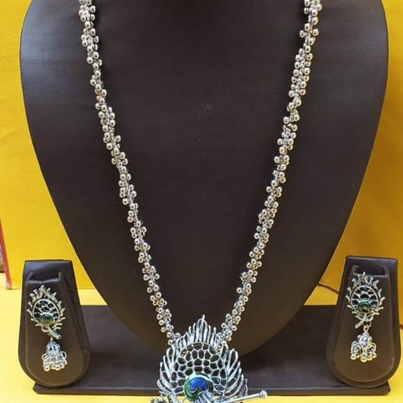 Necklace with earrings - Picture 11 of 16